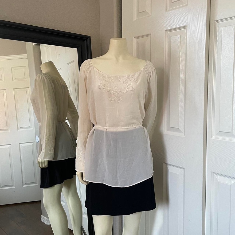 Vintage Express Embroidered Long Sleeve Blouse